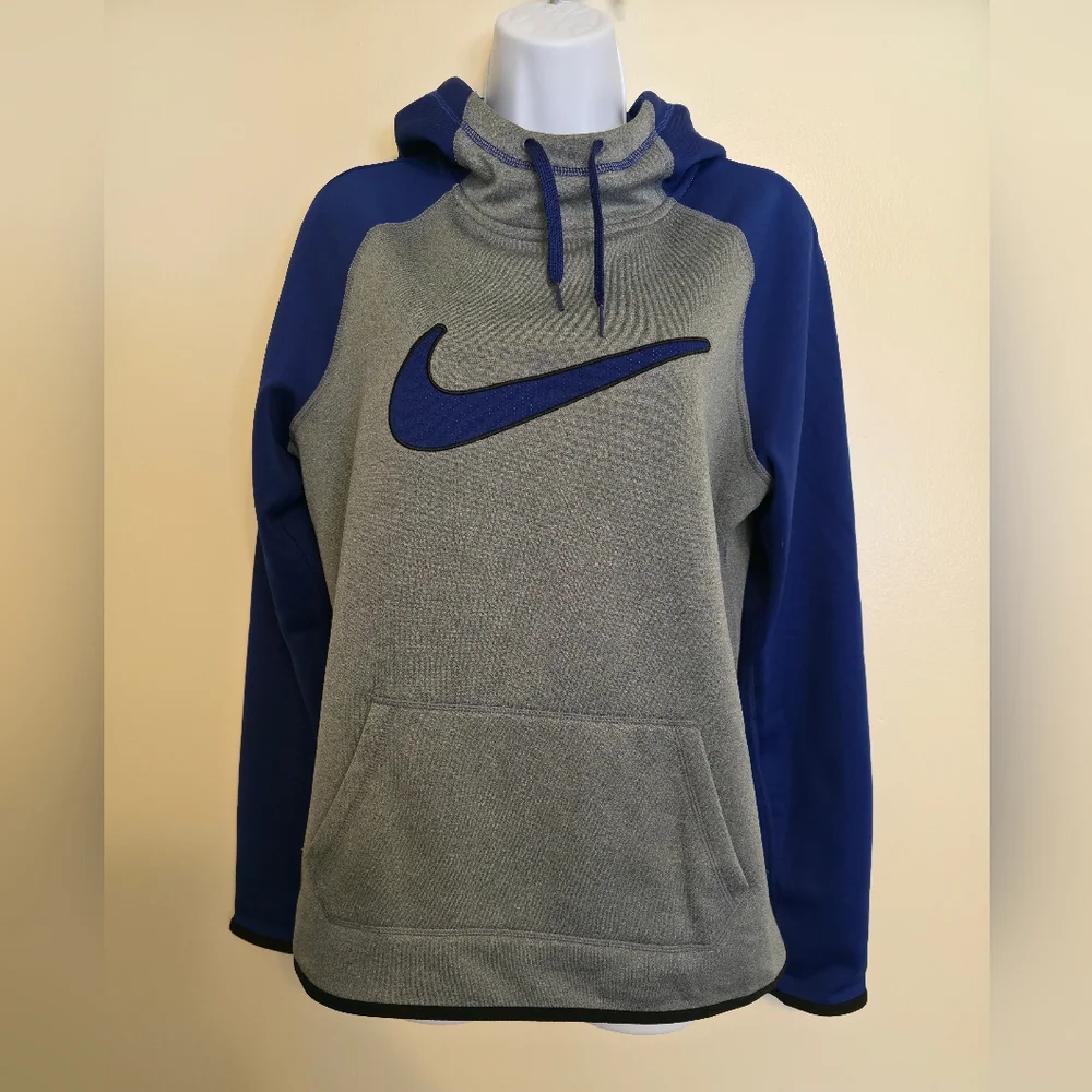 Nike therma fit